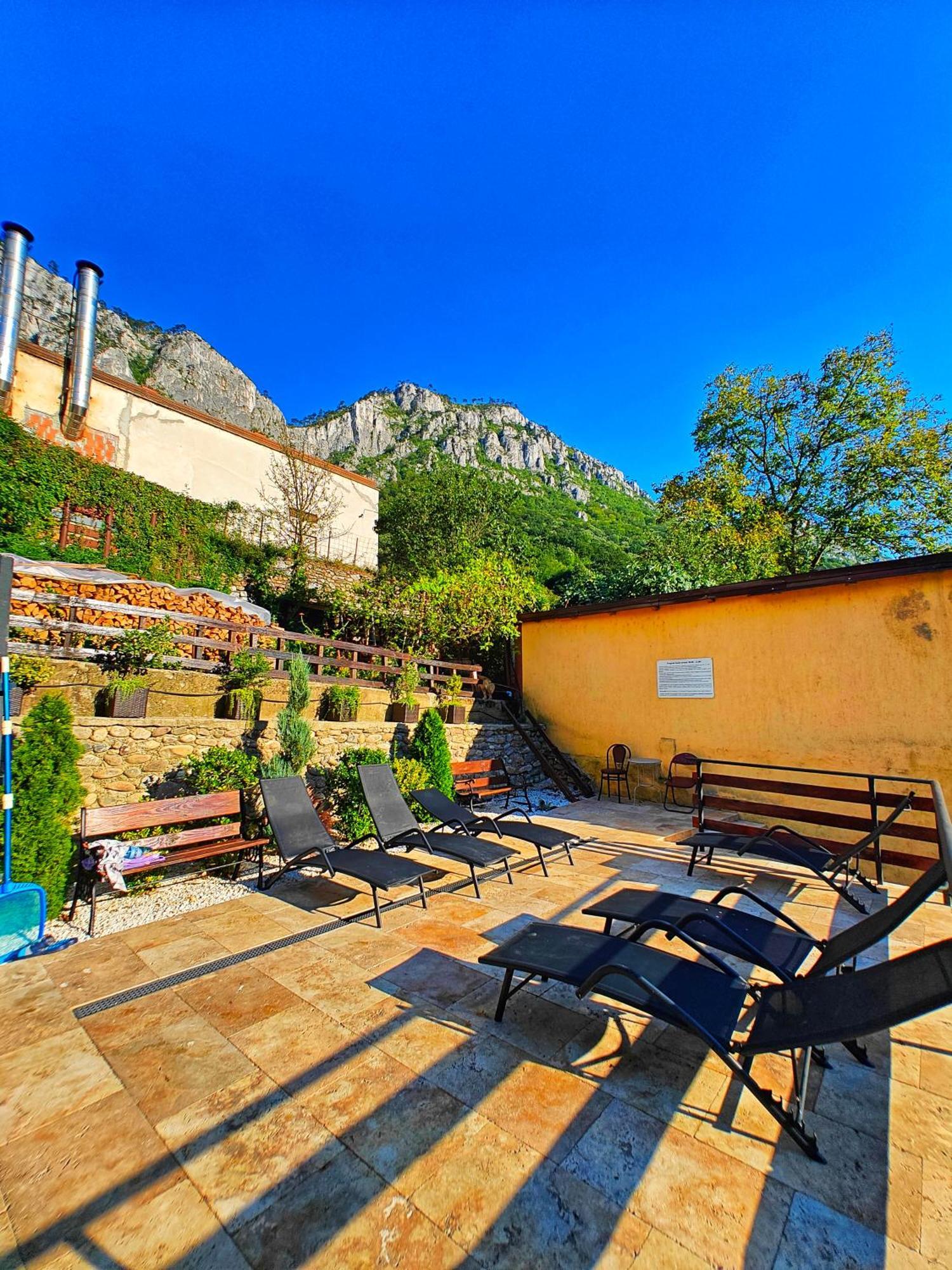 Casa Miclau Apartment Băile Herculane Exterior photo