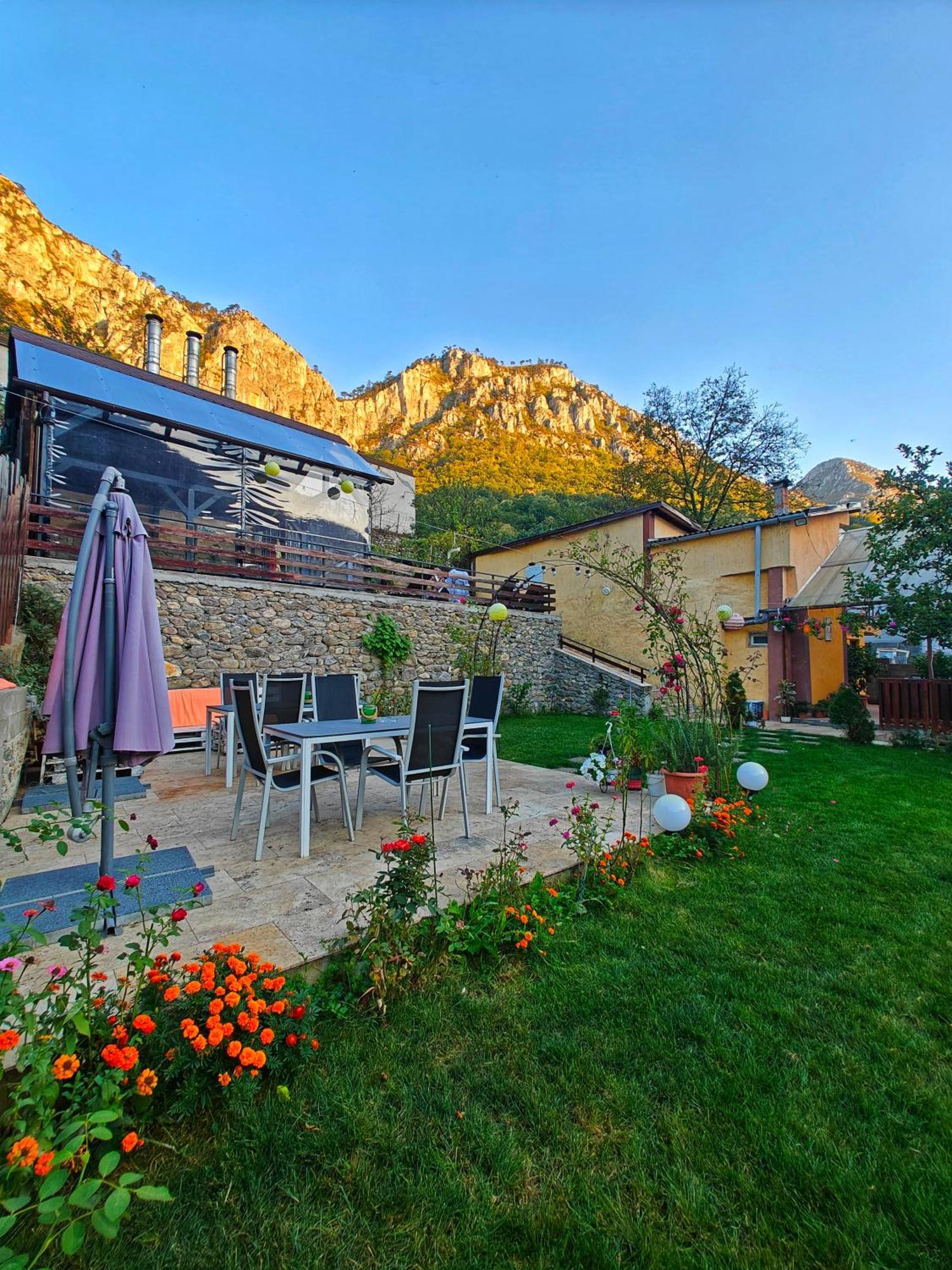 Casa Miclau Apartment Băile Herculane Exterior photo