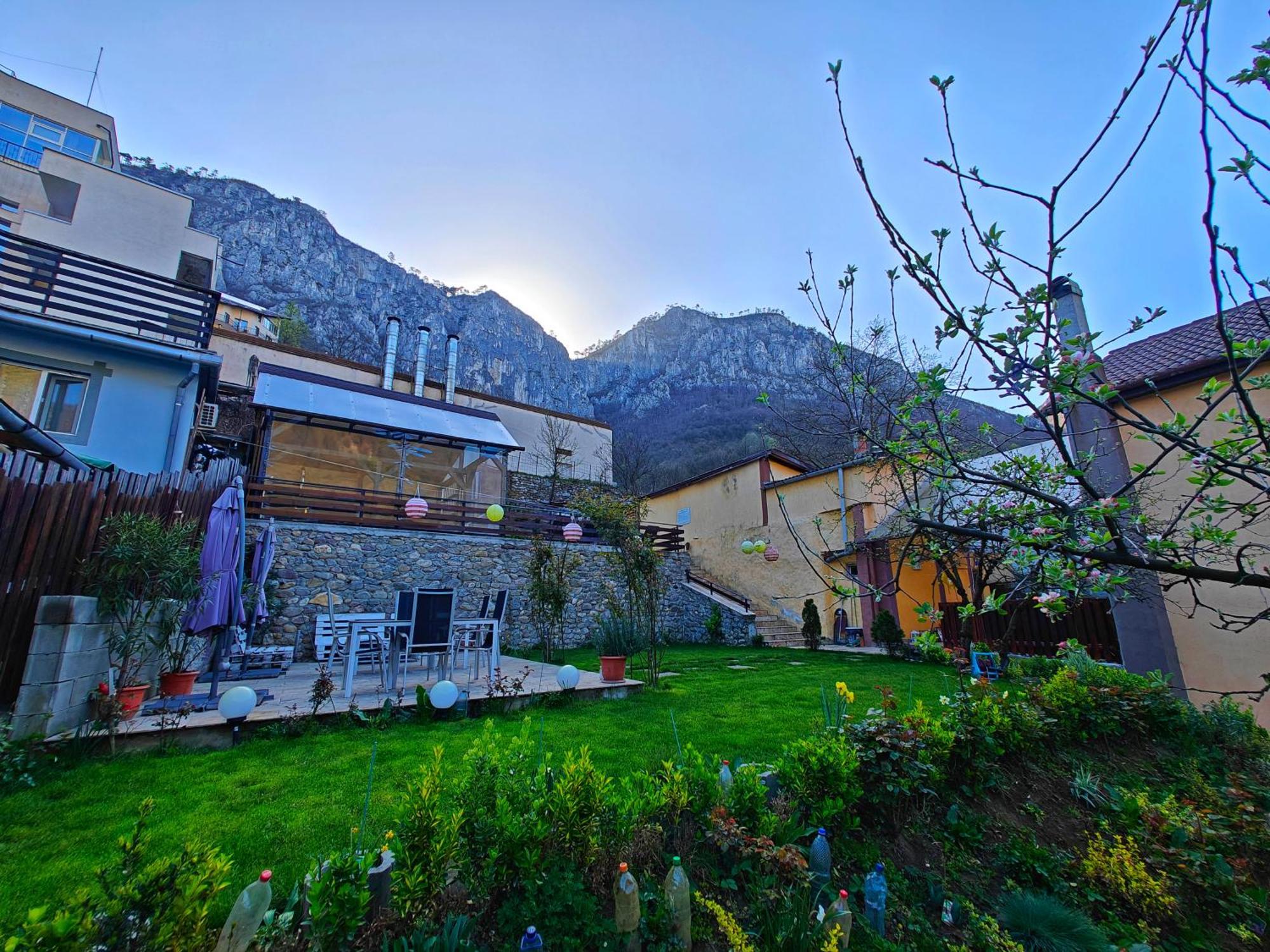 Casa Miclau Apartment Băile Herculane Exterior photo